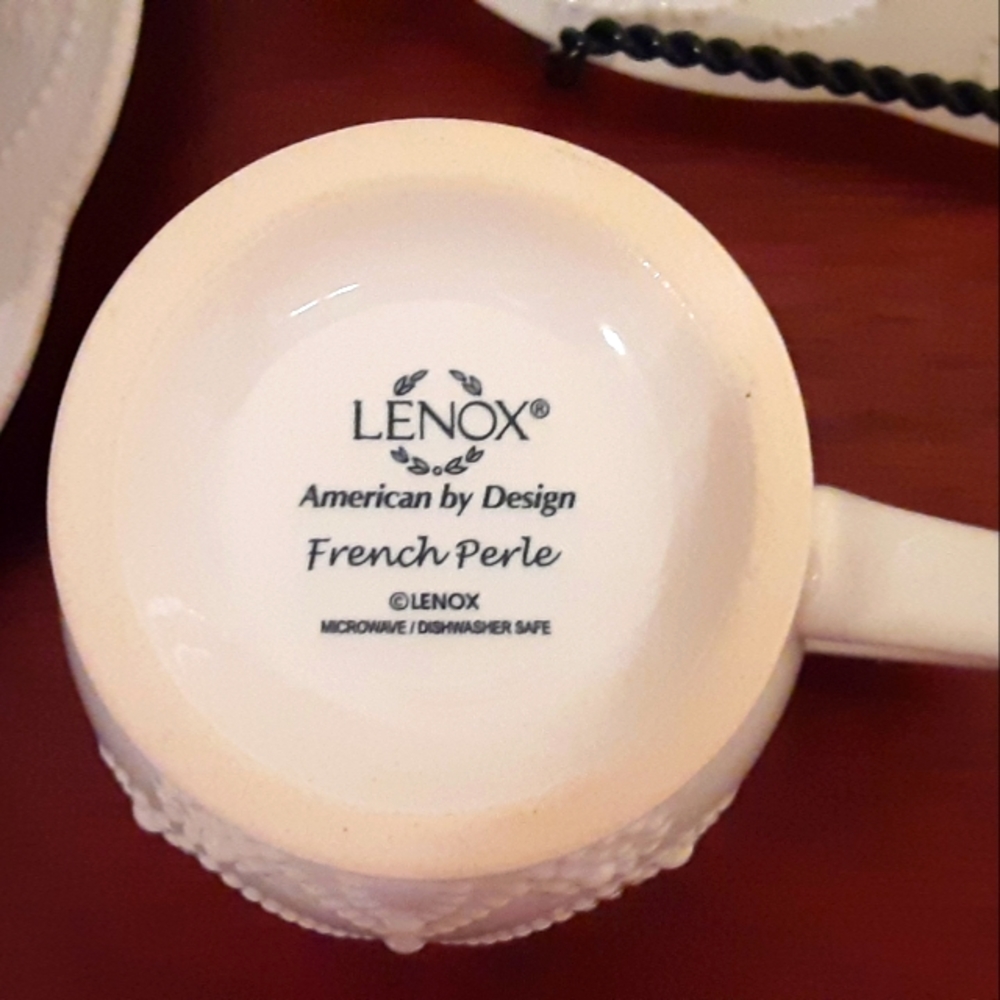 Lenox French Perle White 4-piece place setting - Picture 4 of 6